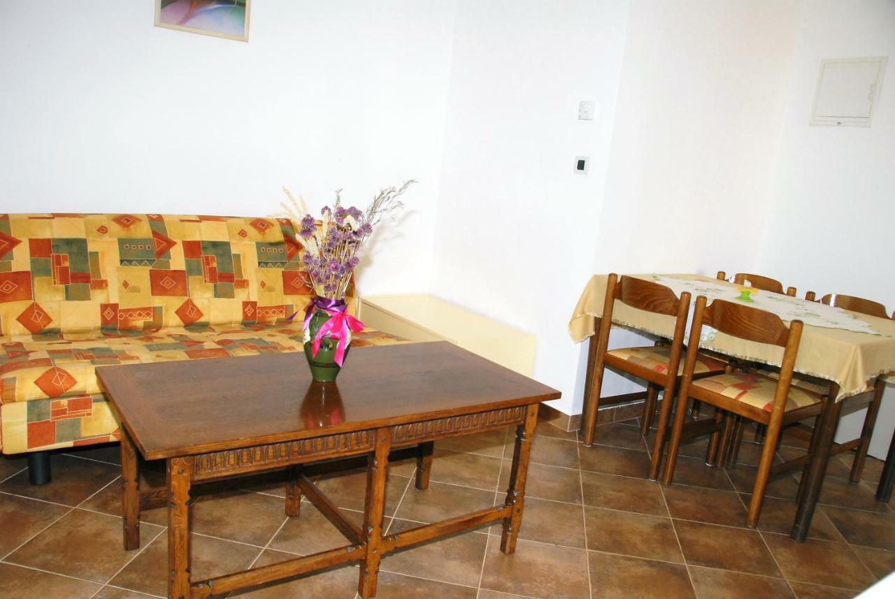 Apartmani Bauk โปเรช ภายนอก รูปภาพ