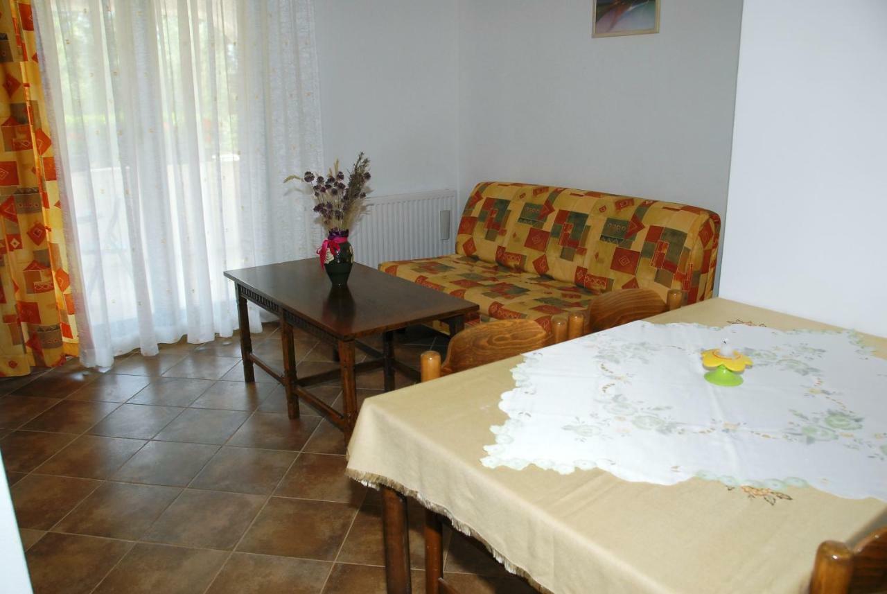 Apartmani Bauk โปเรช ภายนอก รูปภาพ